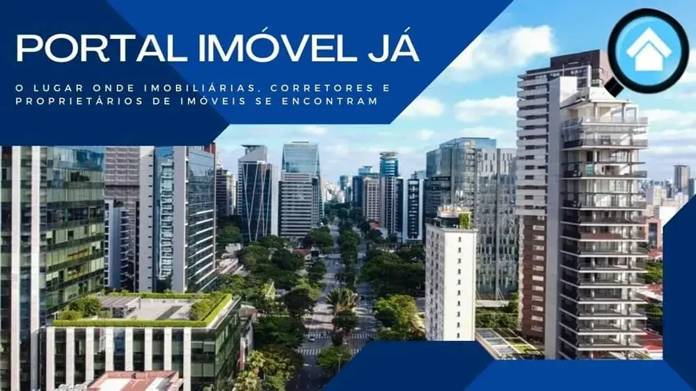 Paisagem urbana com arranha-céus modernos e céu azul. Logotipo da empresa portal imovel já em primeiro plano.