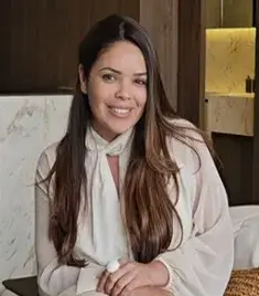 Gabriela Garcia corretora de imóveis da imobiliaria G1 Imóveis